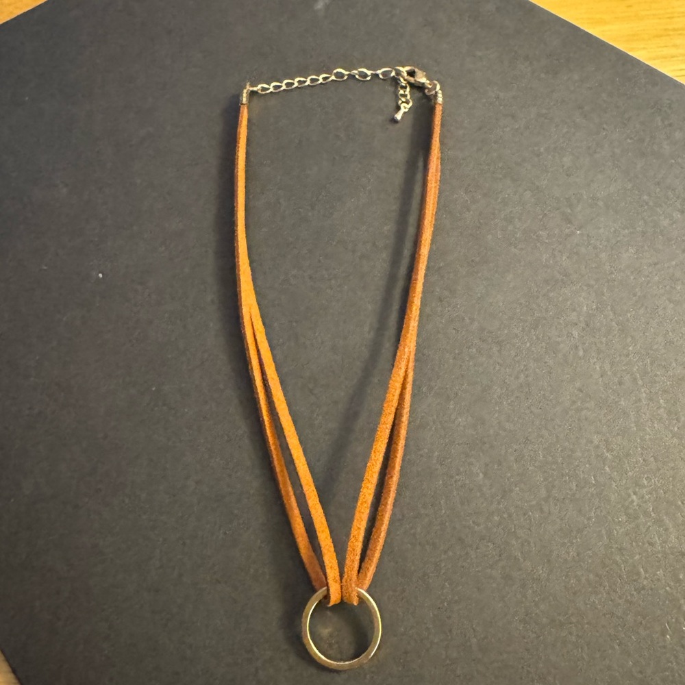 Chic‎ Tan Necklace with Gold Ring